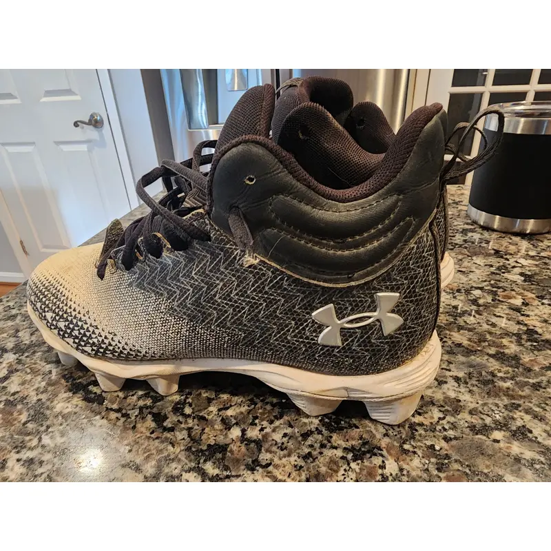 Kid's Under Armour High Top Molded Cleats