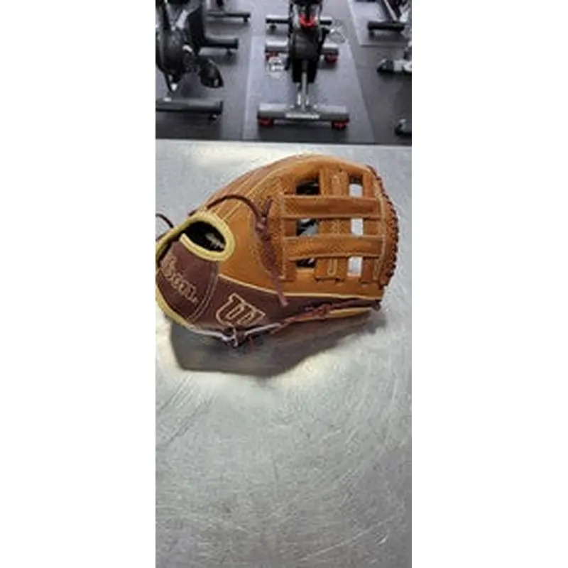 Wilson NEW A2000 SR32 12" Fielders Gloves 11497-S000129571