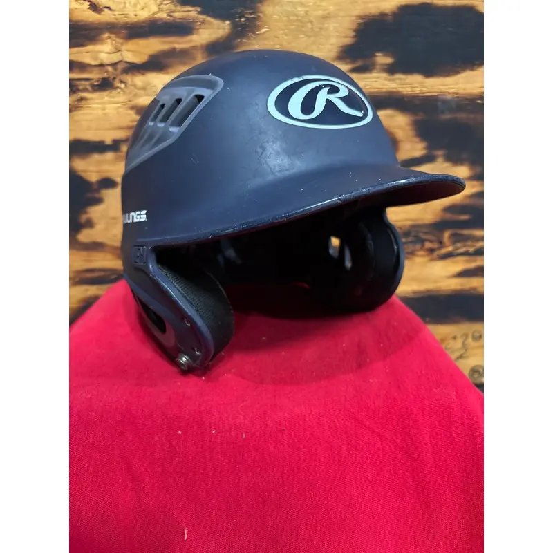 7 1/8 Rawlings R16 Batting Helmet (Used)