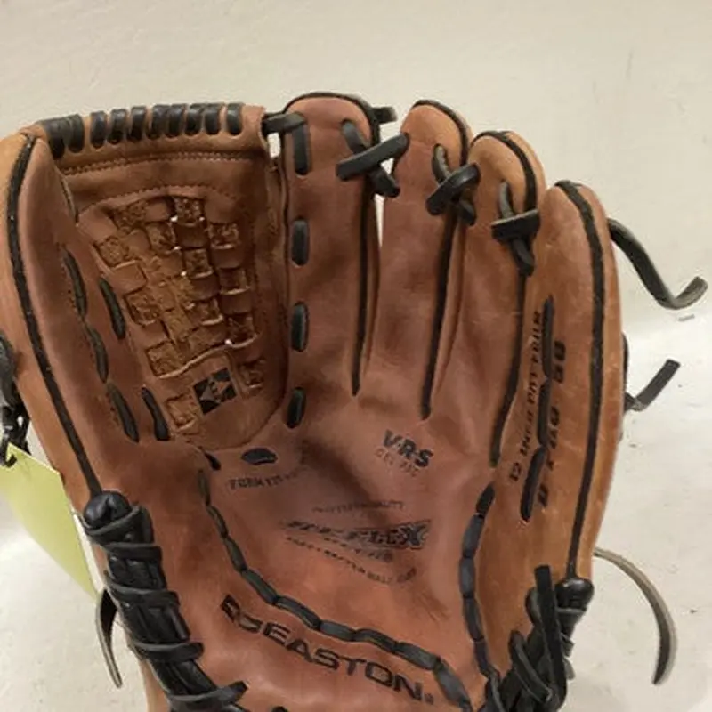 Used Easton EKP9500 BB/SB Glove RH Throw Black 9 1/2" 11725-S000490589