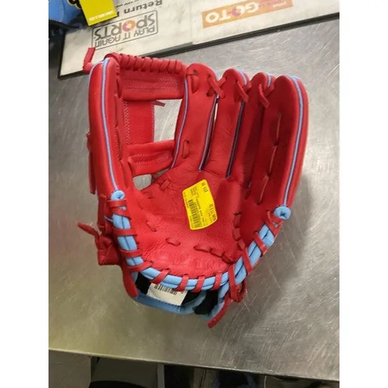 Used Wilson A550 BB/SB Glove LH Throw Red 11 1/2" 11614-S000219825