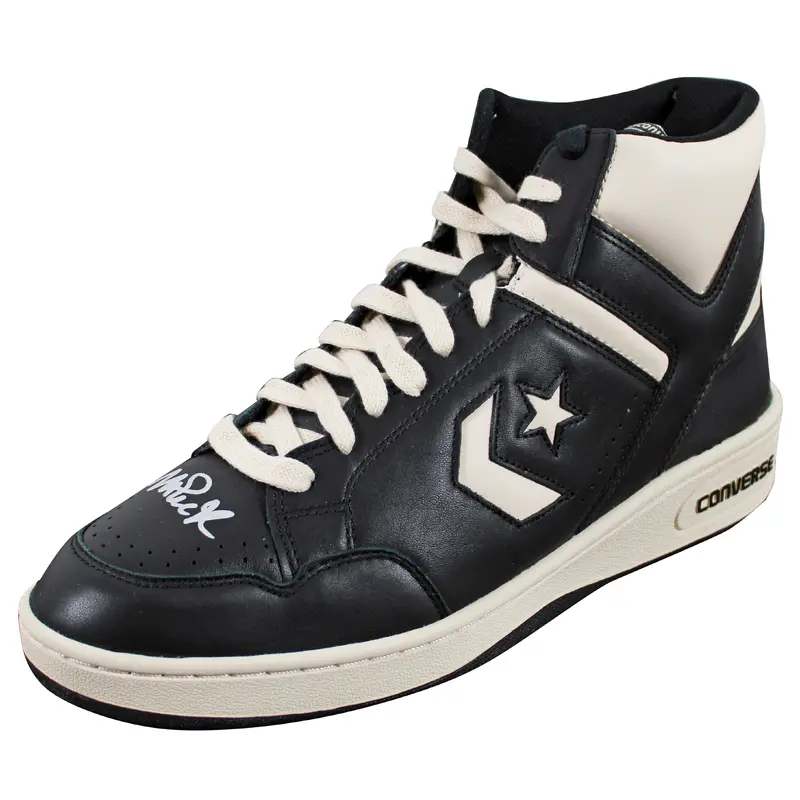 Lakers Magic Johnson Signed Left Black & White Converse Weapon Shoe  BAS Wit 2