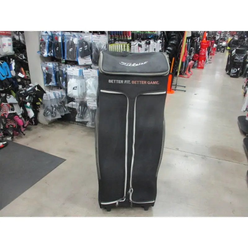 Used Titleist Vendor Club Wheeled Golf Travel Bag