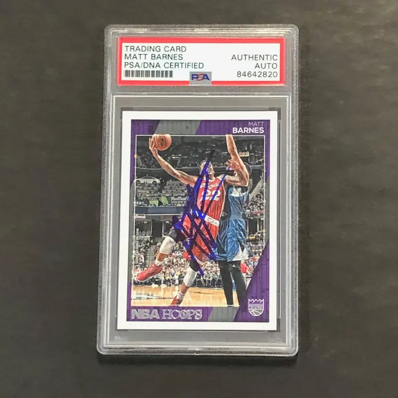 2016-17 Panini NBA Hoops #38 Matt Barnes Signed Card AUTO PSA Slabbed Kings