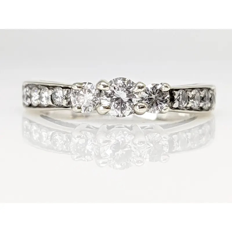 14K WHITE .77 CARAT TOTAL WEIGHT I1 I DIAMOND ROUND (11) ESTATE RING 3.6 GRAMS