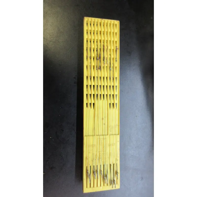 Used Vintage P & K Everlast Tackle Caddy w/ Snelled Hooks