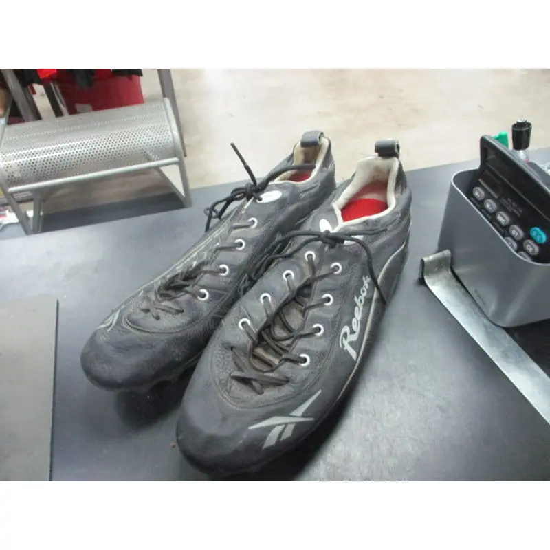 Used Reebok Metal Baseball Cleats Size 16