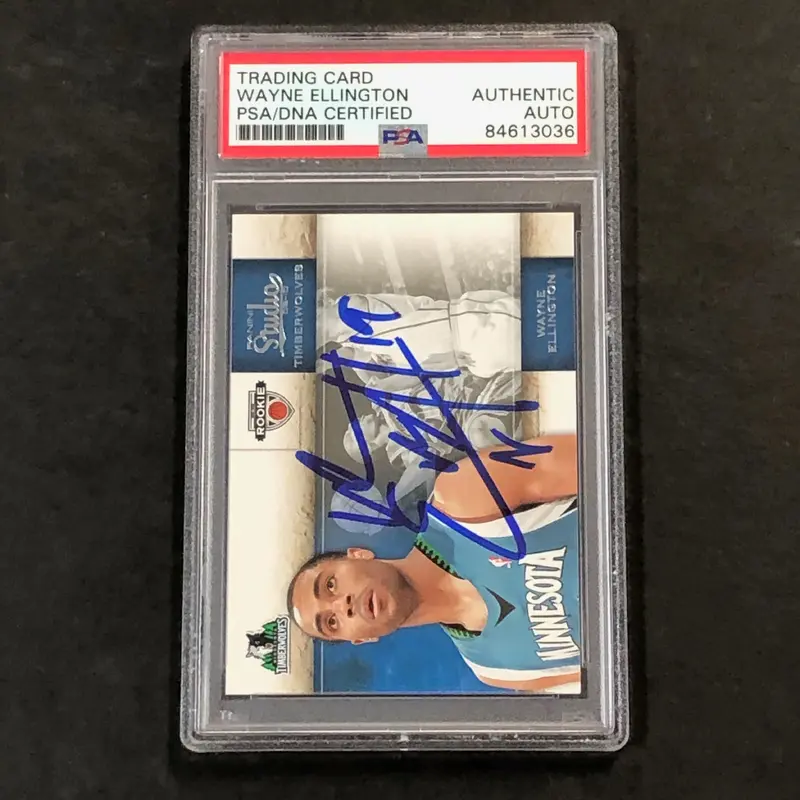 2009-10 Panini Studio #133 WAYNE ELLINGTON Signed Card AUTO PSA Slabbed Timberwolves