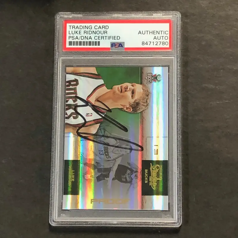 2009-10 Panini Studio #87 Luke Ridnour Signed Card AUTO PSA Slabbed Bucks