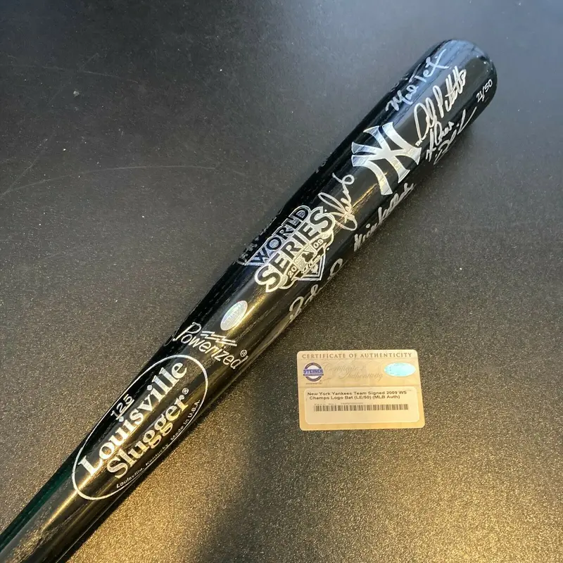 2009 New York Yankees World Series Champs Team Signed Bat Derek Jeter Steiner