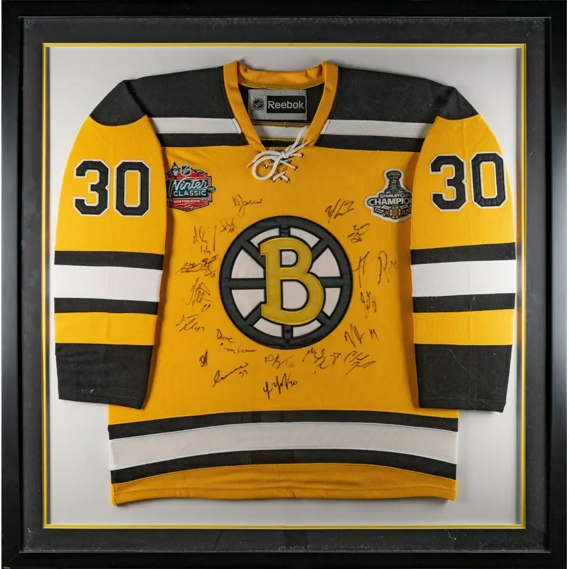 201011 Boston Bruins Stanley Cup Champs Team Signed Jersey Framed JSA COA