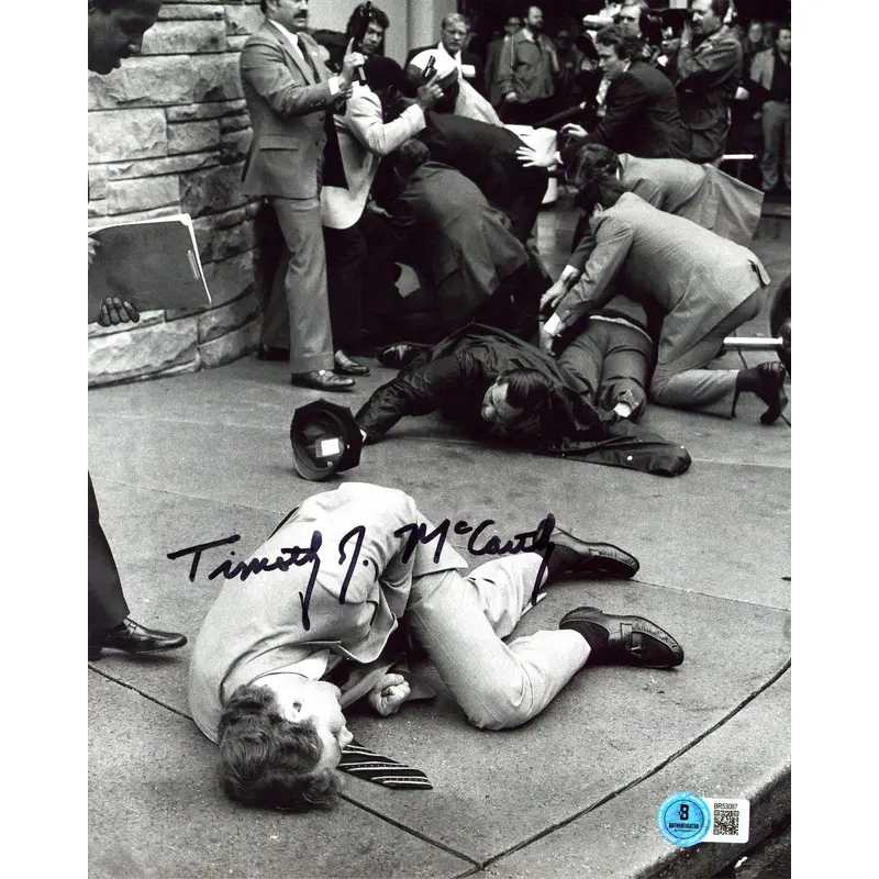 Timothy J. McCarthy Reagan Assassination Authentic Signed 8x10 Vert Photo BAS