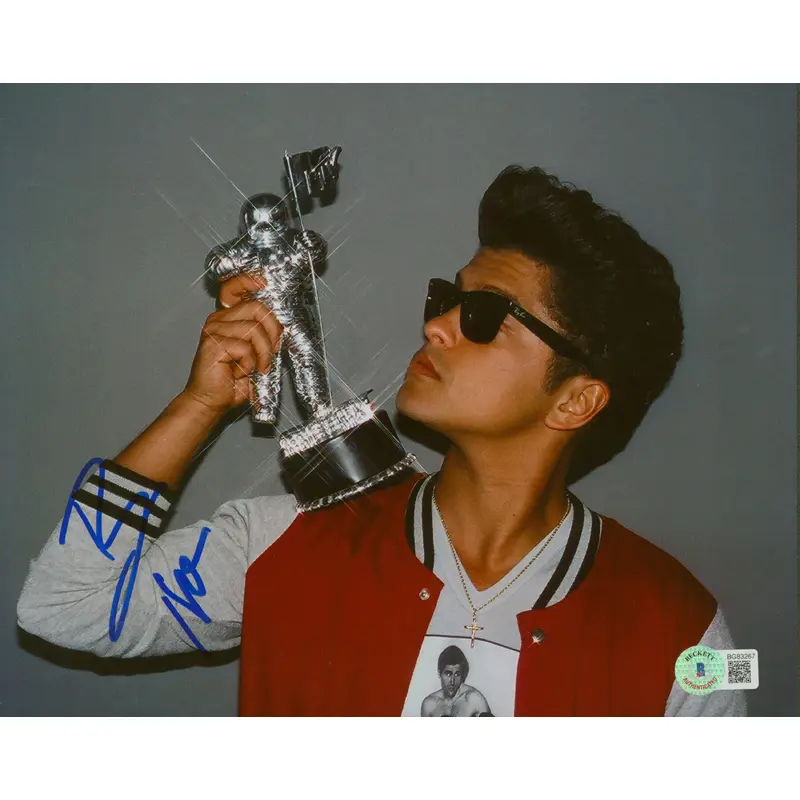 Bruno Mars MTV Awards Authentic Signed 8x10 Photo Autographed BAS #BG83267
