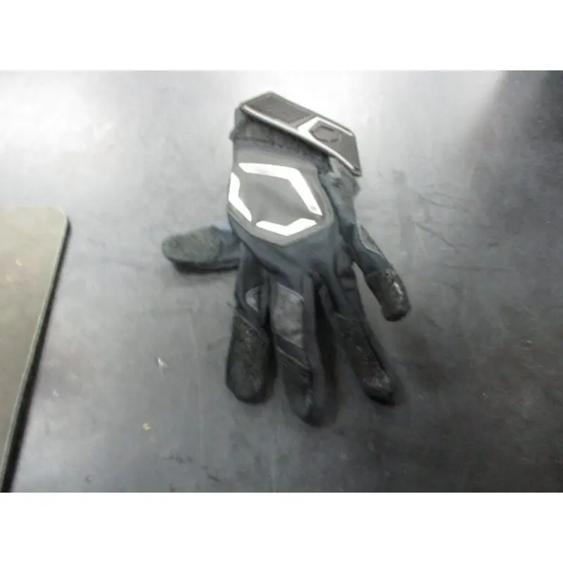 Used EvoShield Size Youth Small Batting Glove- RH