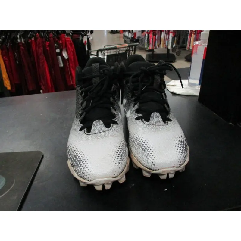 Used Under Armour Spotlight Size 9 Cleats