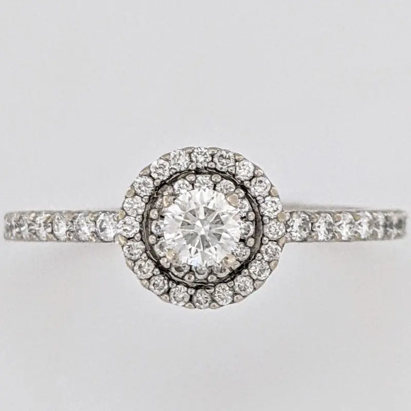 14K WHITE .56 CARAT TOTAL WEIGHT SI2 H DIAMOND ROUND (47) HALO ESTATE RING 2.2 GRAMS