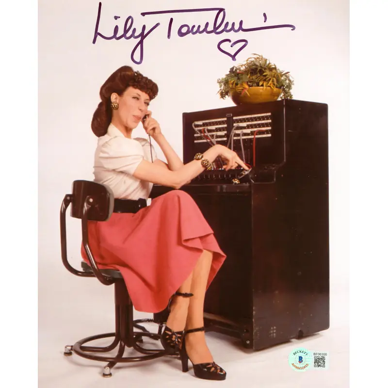 Lily Tomlin Rowan & Martin's Laugh-In Authentic Signed 8x10 Photo BAS #BF06356