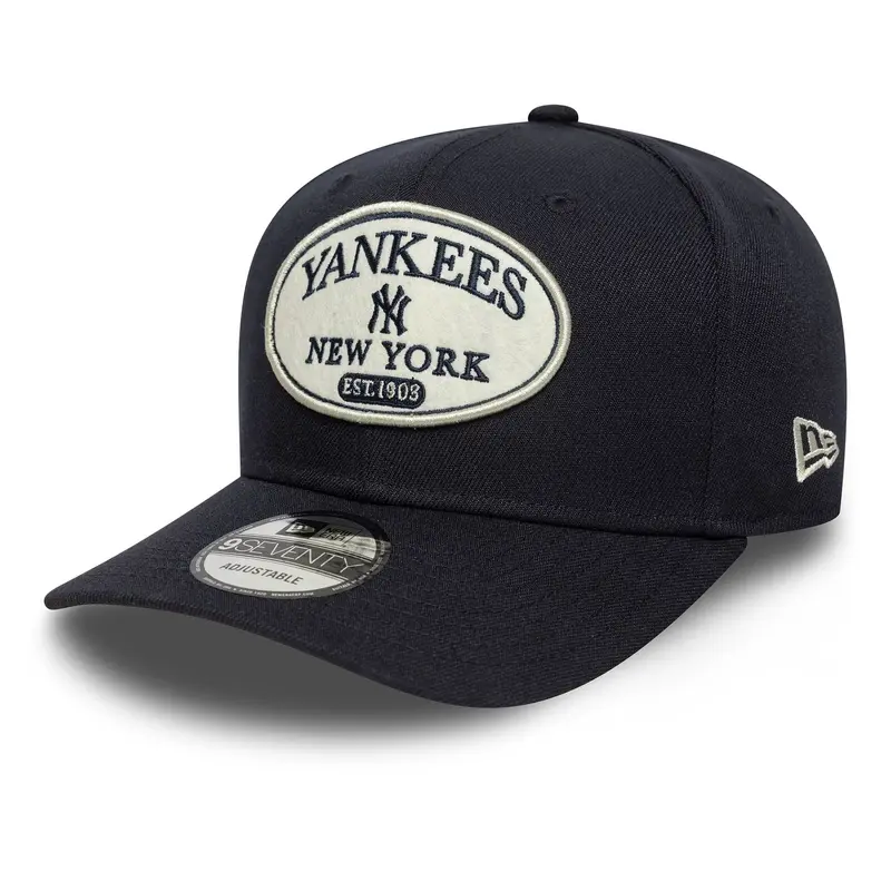 New York Yankees MLB Patch Navy 9SEVENTY Stretch-Snap Adjustable Cap