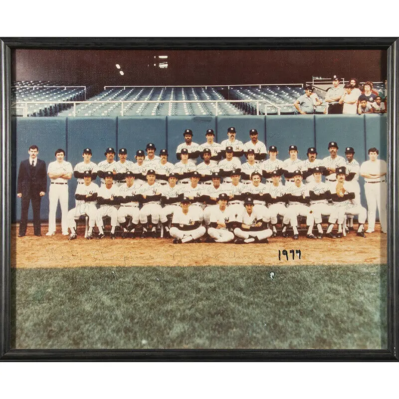 1977 Yankees World Series Champs Team Signed Large Photo Thurman Munson PSA DNA