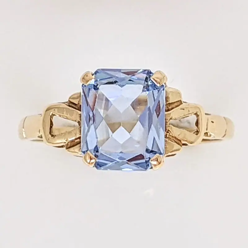 10K BLUE TOPAZ EMERALD CUT 6.5X8 ESTATE RING 1.5 GRAMS