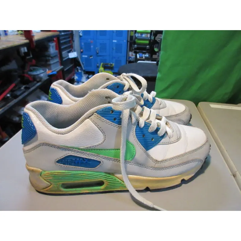Used Nike Air Max 90 Sneakers Size 4.5