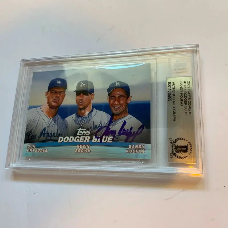 2001 Topps Sandy Koufax Signed Autographed Baseball Card Beckett COA