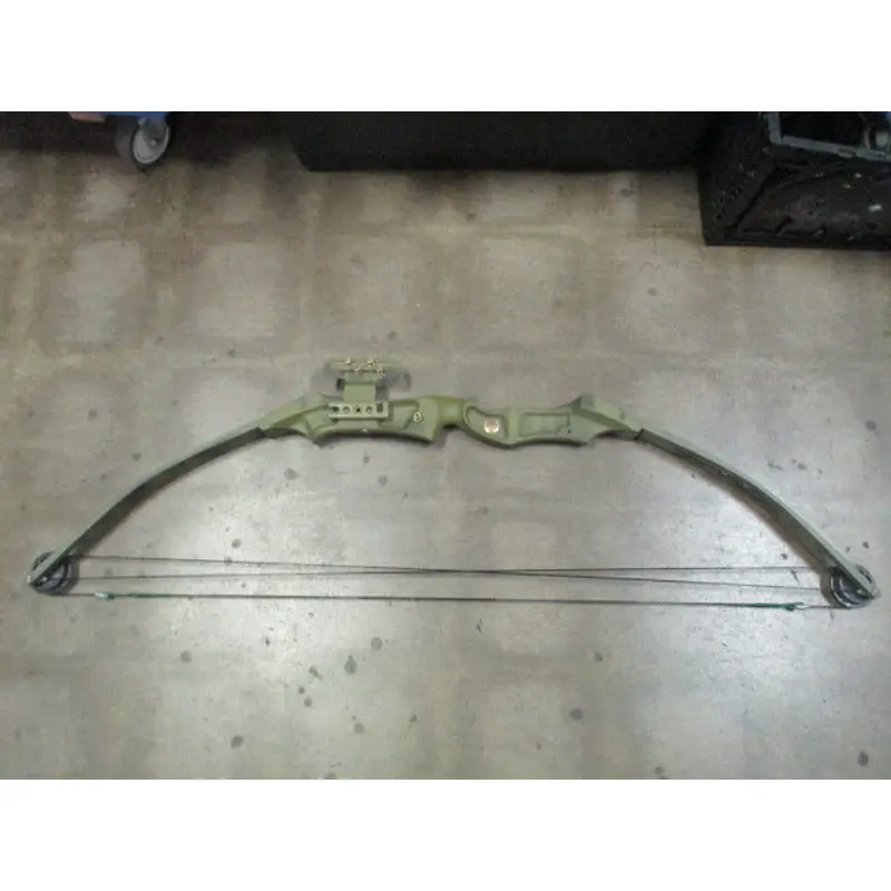 Used Bear Whitetail II 39" Compound Bow - Right Hand - missing cable guard