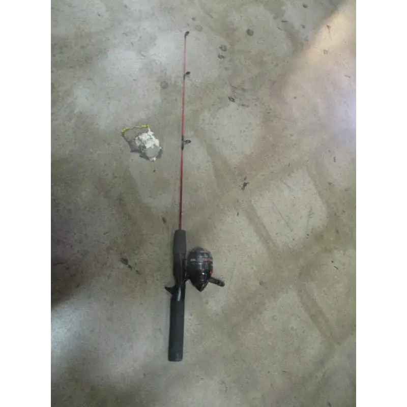 Used Zebco Dock Demon 30" Kids Fishing Pole