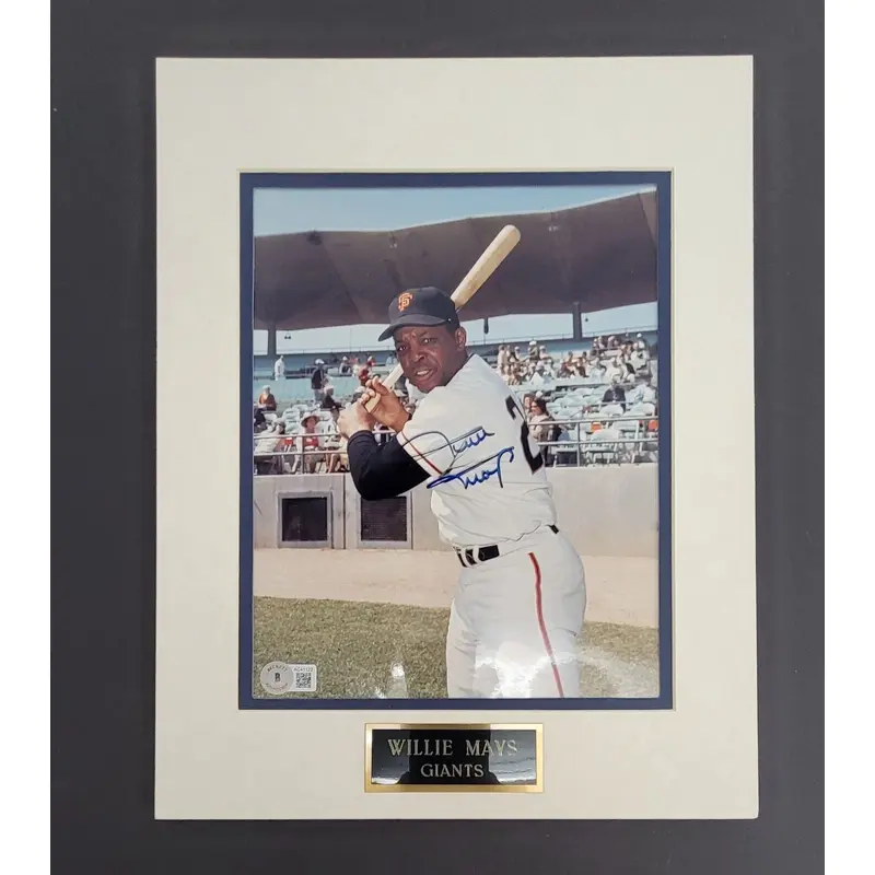Willie Mays Autographed 8x10 Matted Photo w/ Beckett LOA