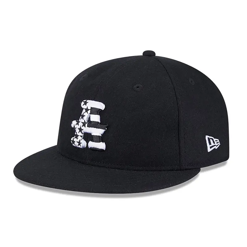 Atlanta Black Crackers Enclosed Flag Black Retro Crown 59FIFTY Fitted Cap