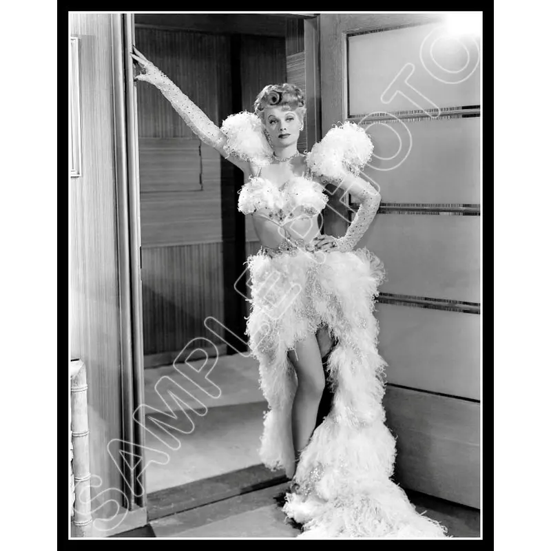 Lucille Ball 11X14 Photo - Lucy Movie 1943 Meet The People - 3628