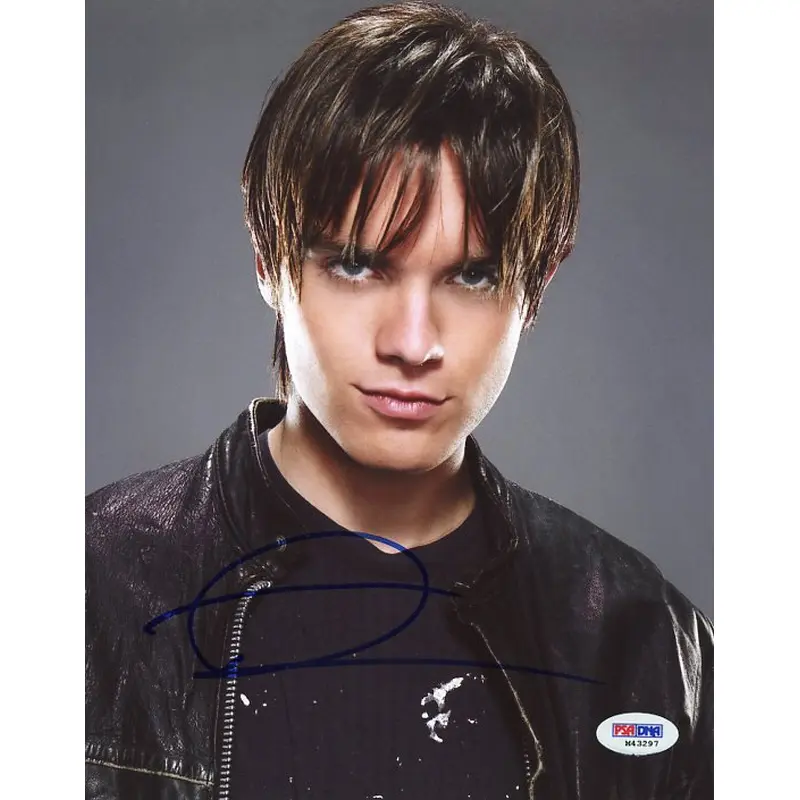 Thomas Dekker Terminator Signed Authentic 8X10 Photo Autographed PSA/DNA #M43297
