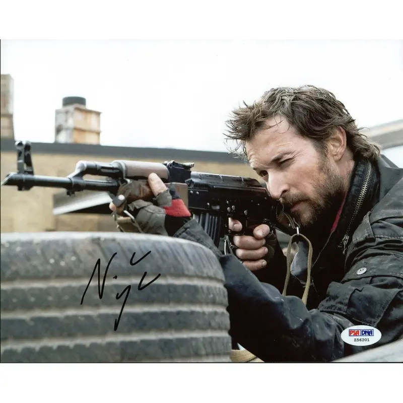 Noah Wyle Falling Skies Signed Authentic 8X10 Photo Autographed PSA/DNA #Z56201