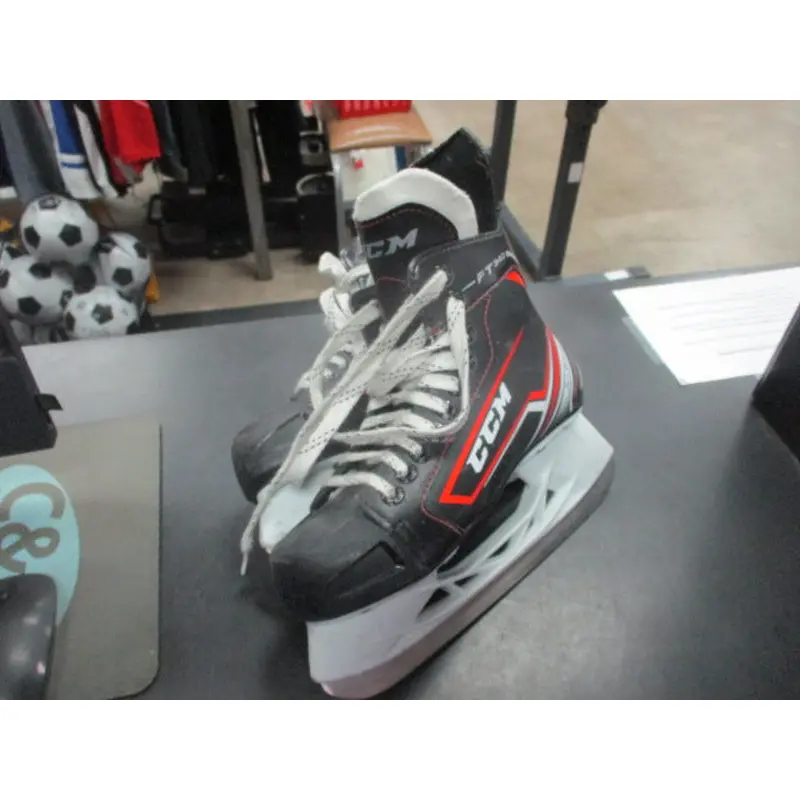 Used CCM Jetspeed FT340 Hockey Skates Size 4