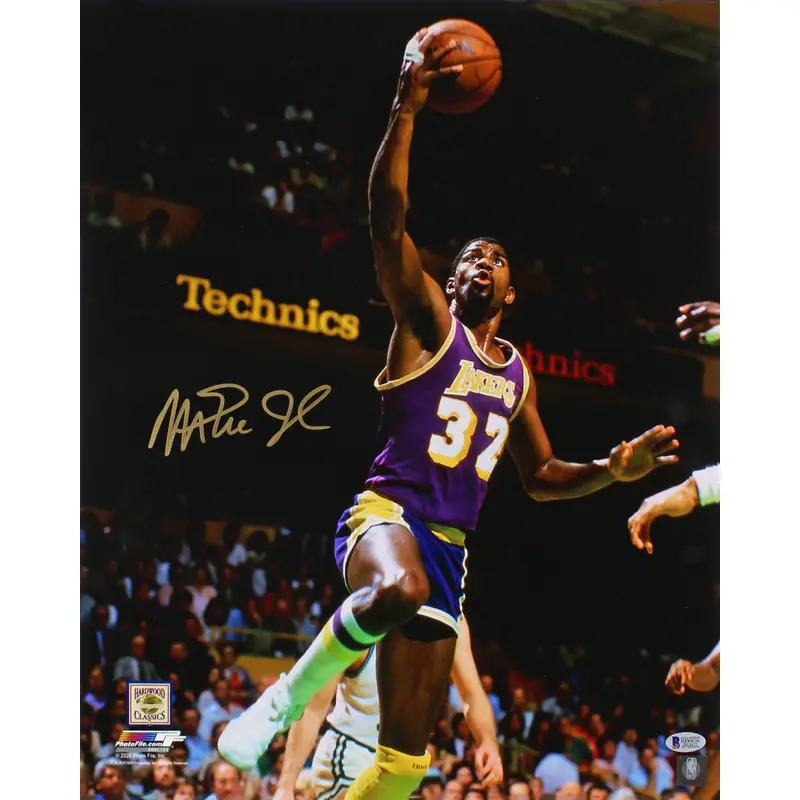 Lakers Magic Johnson Authentic Signed 16x20 Vertical Layup Photo BAS Witnessed