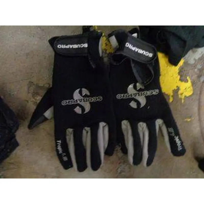 Used Scuba Pro Dive Gloves size Large