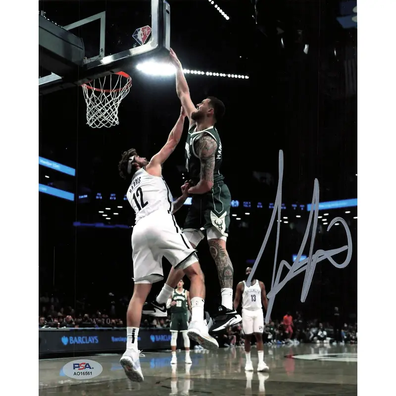 SANDRO MAMUKELASHVILI signed 8x10 Photo PSA/DNA Milwaukee Bucks Autographed