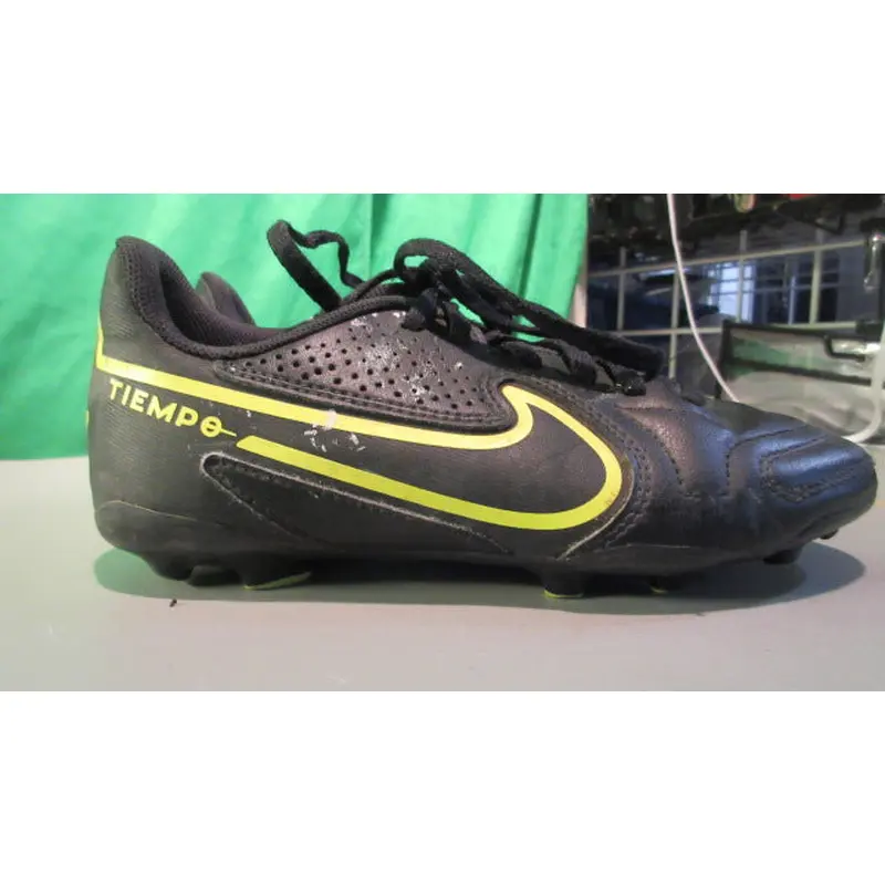 Used Nike Tiempo Youth 1Y Soccer Cleats