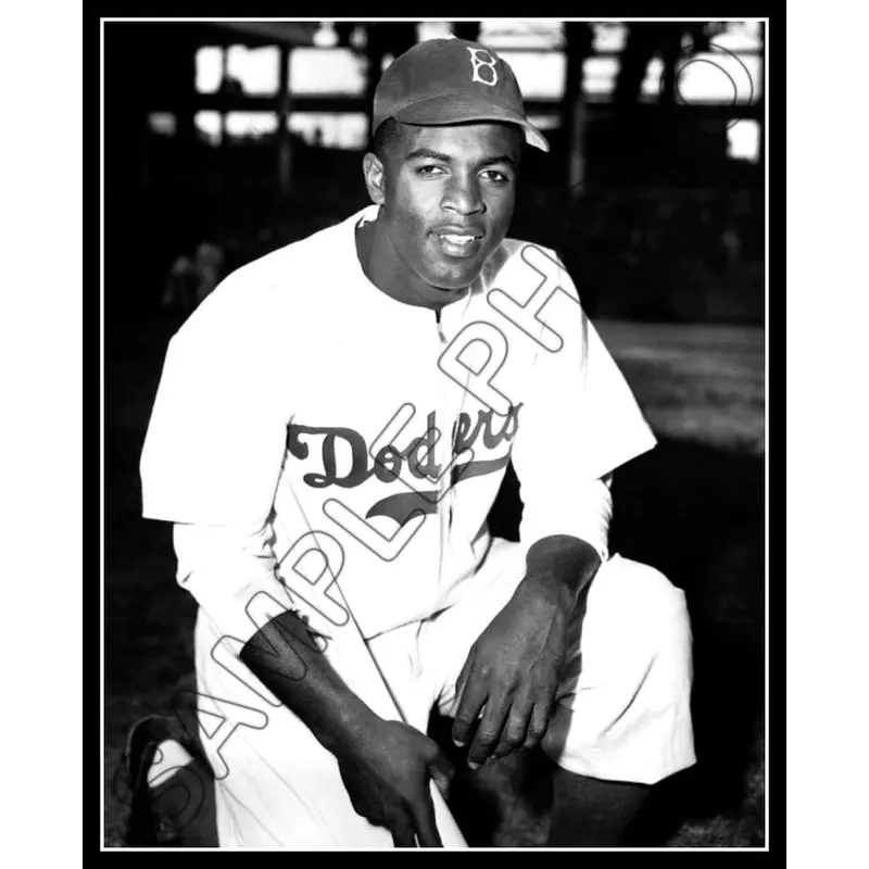Jackie Robinson 8X10 Photo - Brooklyn Dodgers - 629