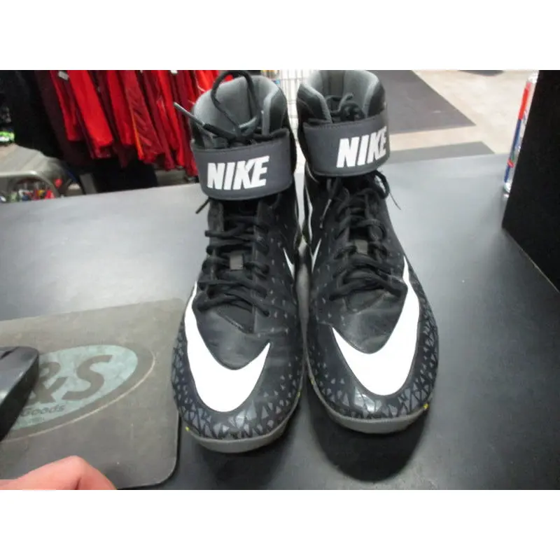 Used Nike force Savage 2 Size 12 Football Cleats