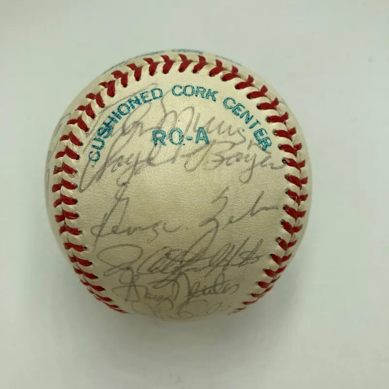1977 NY Yankees World Series Champs Team Signed Baseball Thurman Munson Beckett