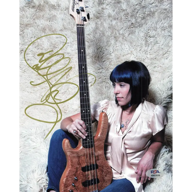 DANIELLE NICOLE signed 8x10 photo PSA/DNA Autographed