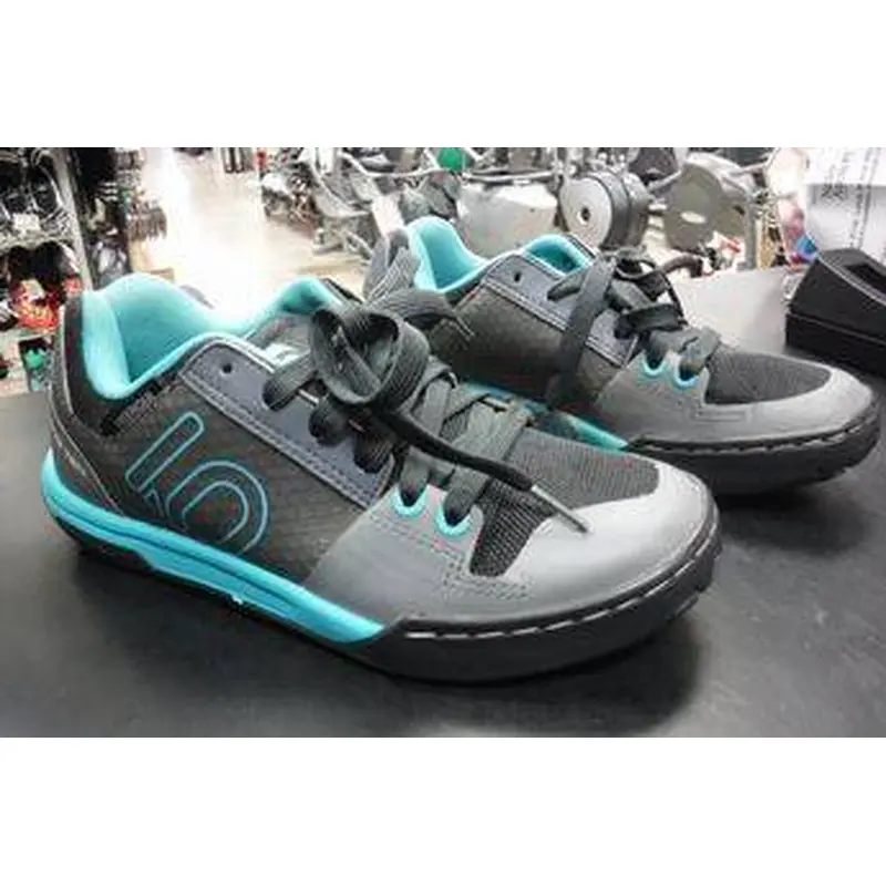 Used Five Ten Freerider Size 8.5 Womens MTB Shoes