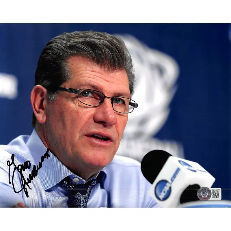 Uconn Geno Auriemma Authentic Signed 8x10 Photo Autographed BAS #BF88653