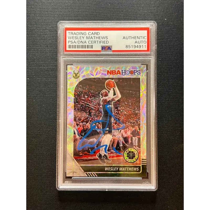 2019-20 Hoops Premium Stock #75 Wesley Matthews Signed Card AUTO PSA Slabbed Bucks